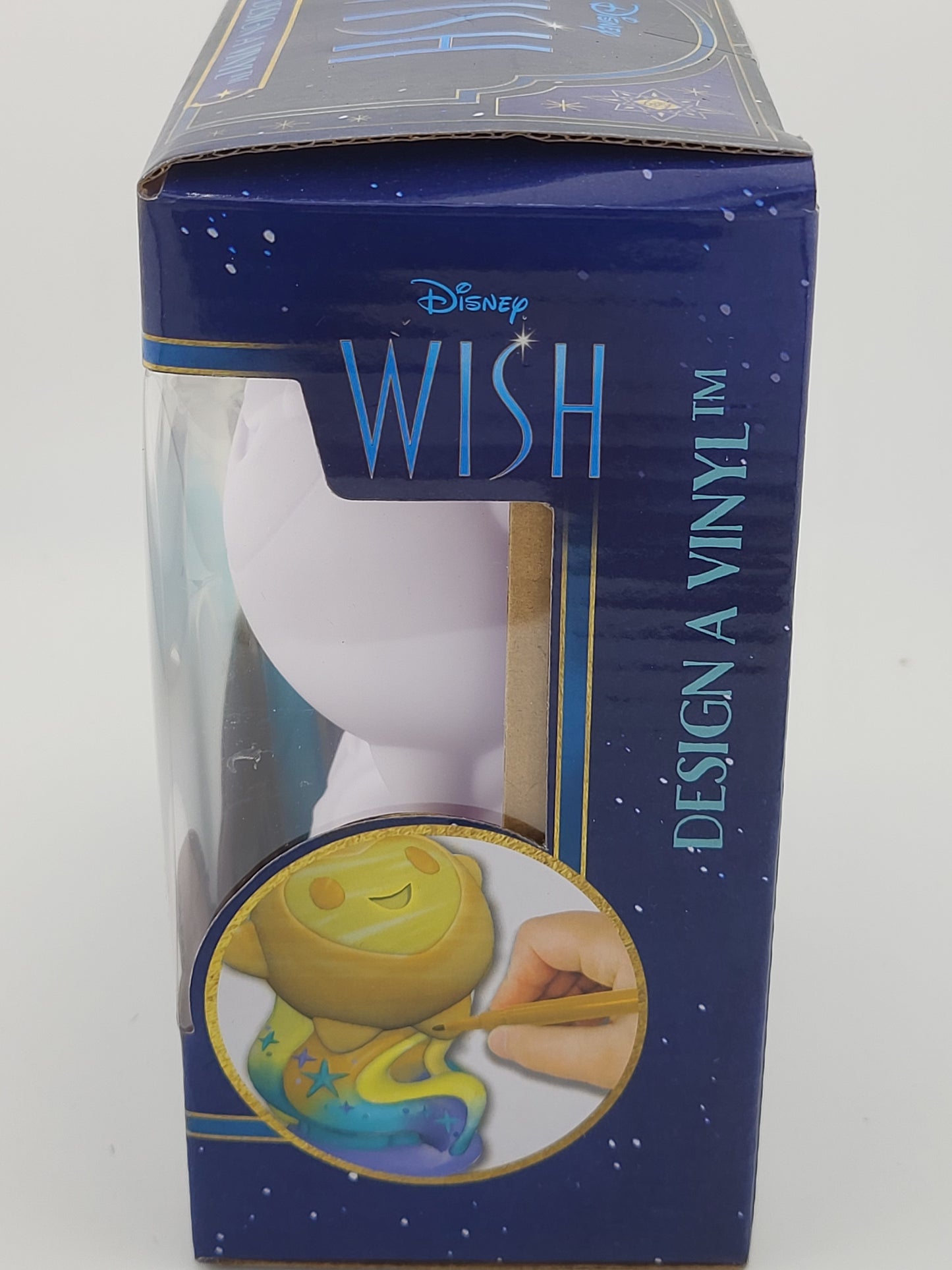 ⭐ Disney WISH – Design-A-Vinyl Figure Kit (Includes 4 Markers) ⭐