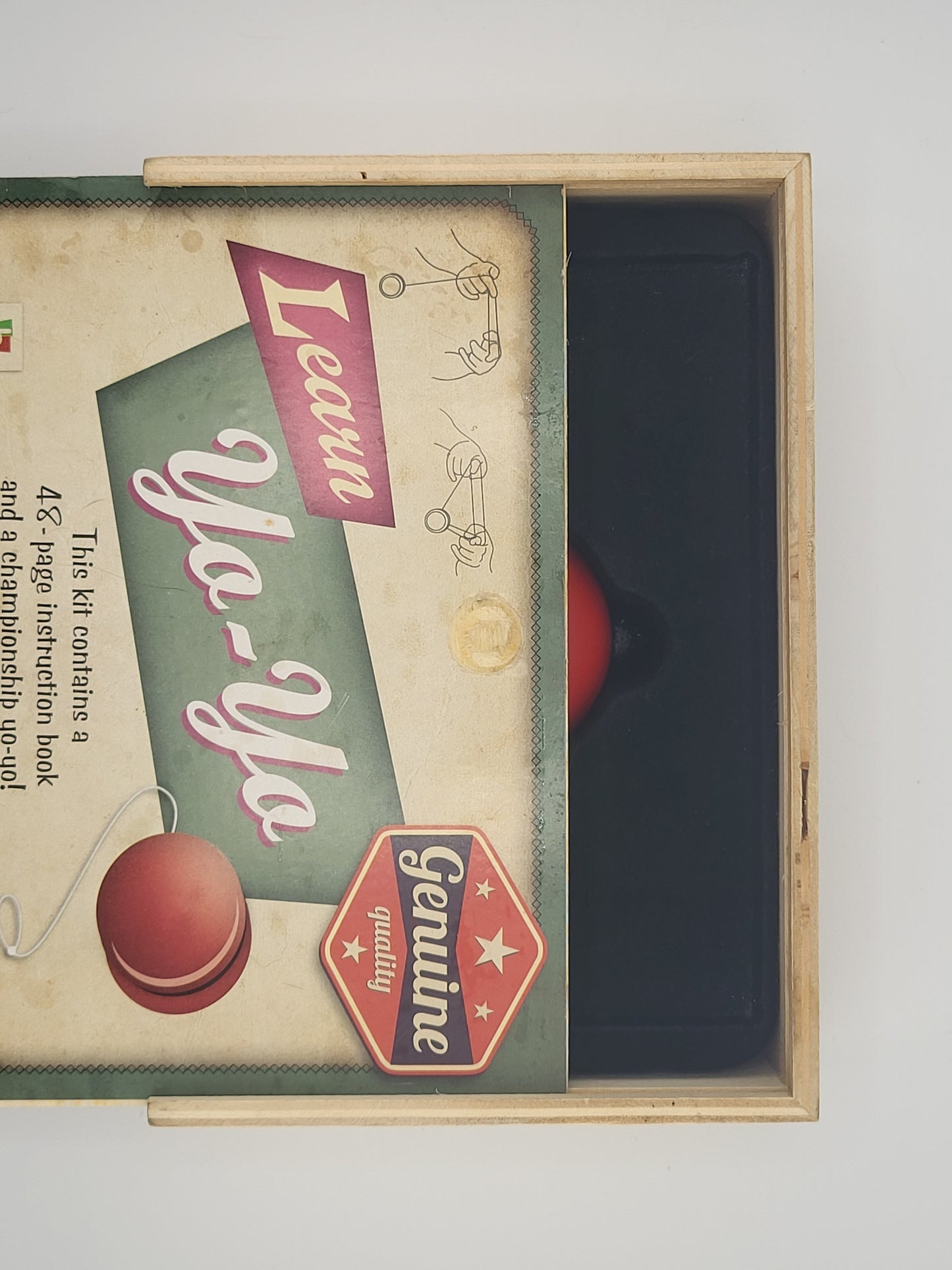 🔥 Vintage Red Metal Yo-Yo Master Kit w/ Retro Trick Book & Wooden Display Box – Rare!