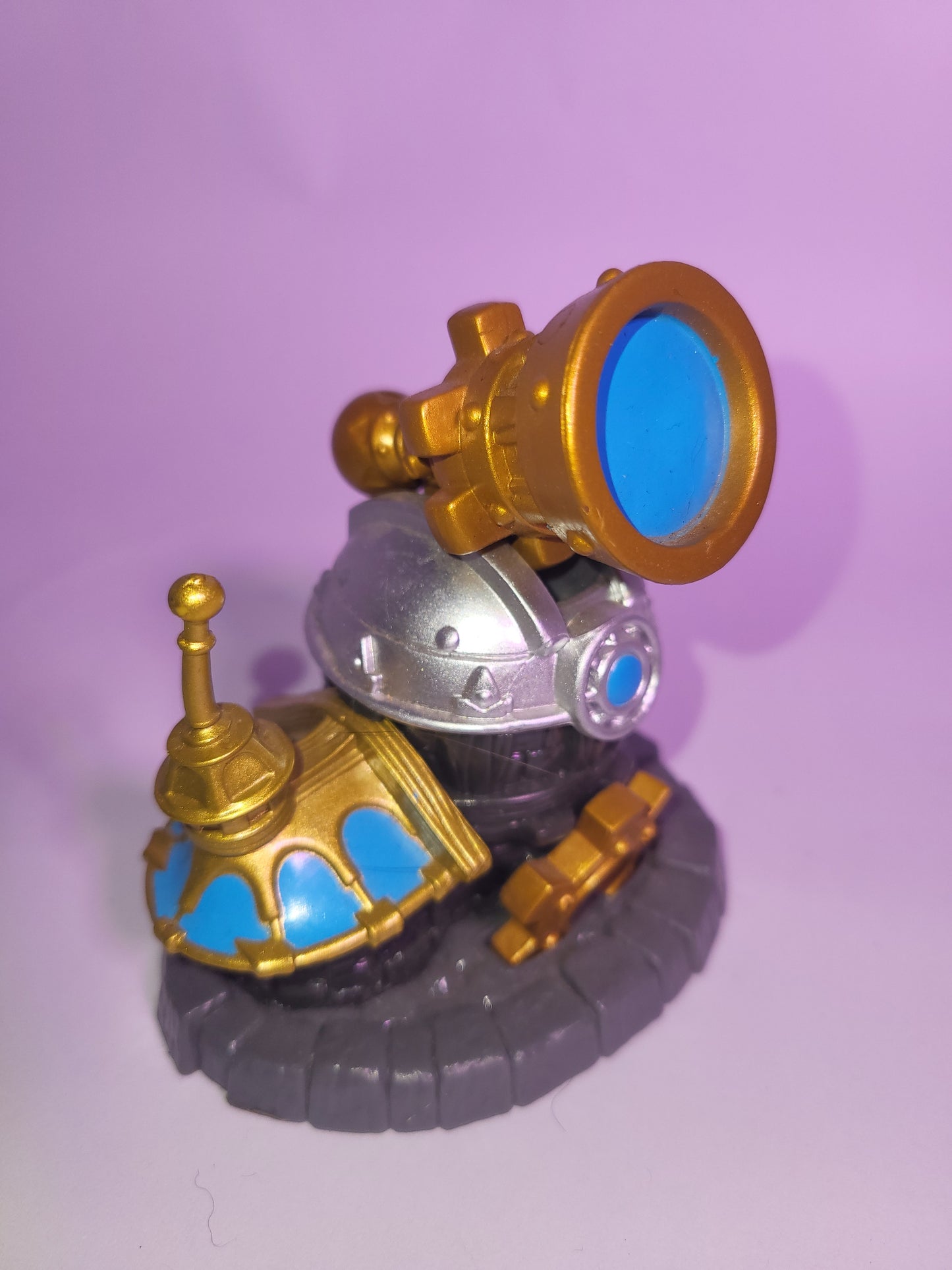 Epic Toy Bundle – Minecraft Sword, Action Figures, Mini Hands, Spacecraft & More!