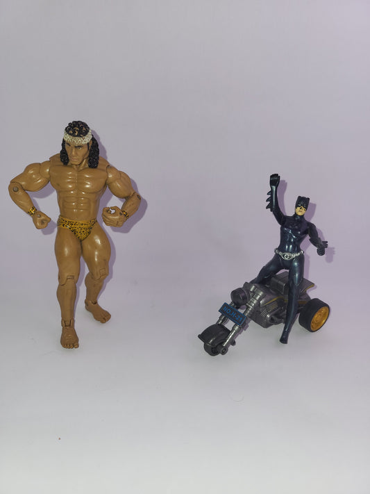 Action Figure Bundle – WRESTLER, Catwoman & Police Motorcycle