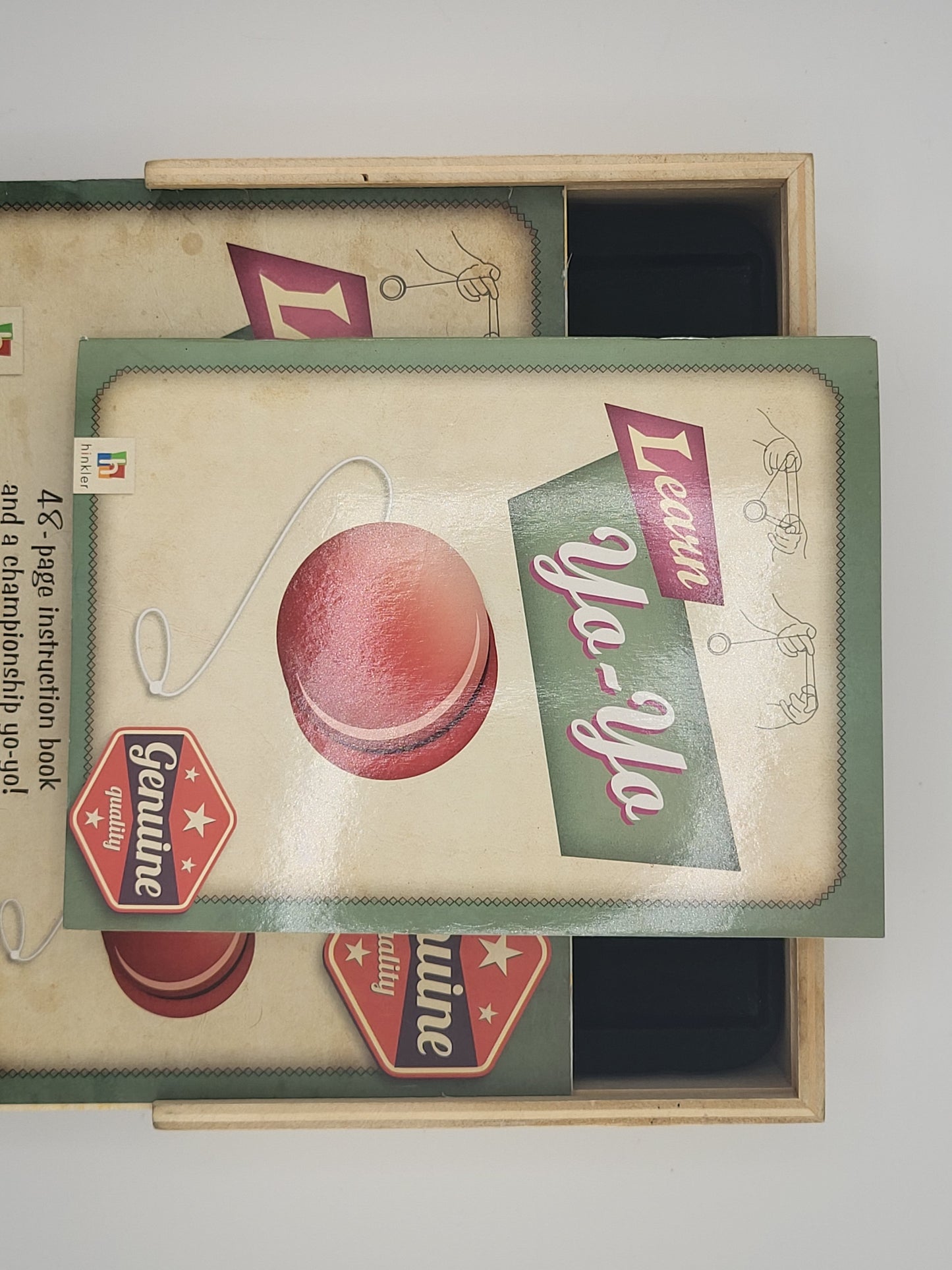 🔥 Vintage Red Metal Yo-Yo Master Kit w/ Retro Trick Book & Wooden Display Box – Rare!
