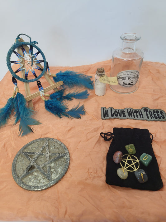 Mystical Pagan Altar Kit – Pentacle Plate, Cascarilla Powder, Rune Stones, Dreamcatcher & Apothecary Jar