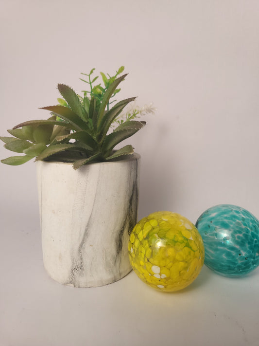 🌱 Self-Watering Glass Plant Globes (Set of 2) + Bonus Fake Succulent