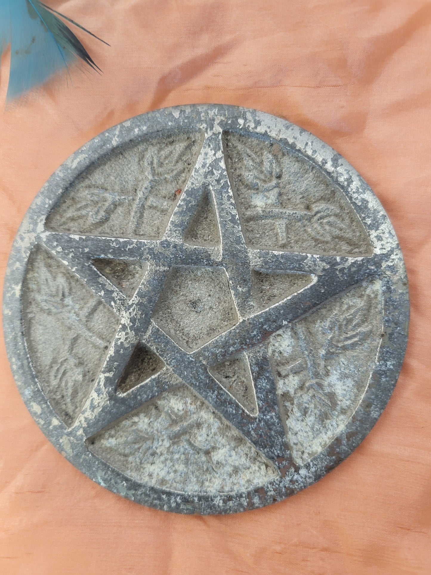 Mystical Pagan Altar Kit – Pentacle Plate, Cascarilla Powder, Rune Stones, Dreamcatcher & Apothecary Jar