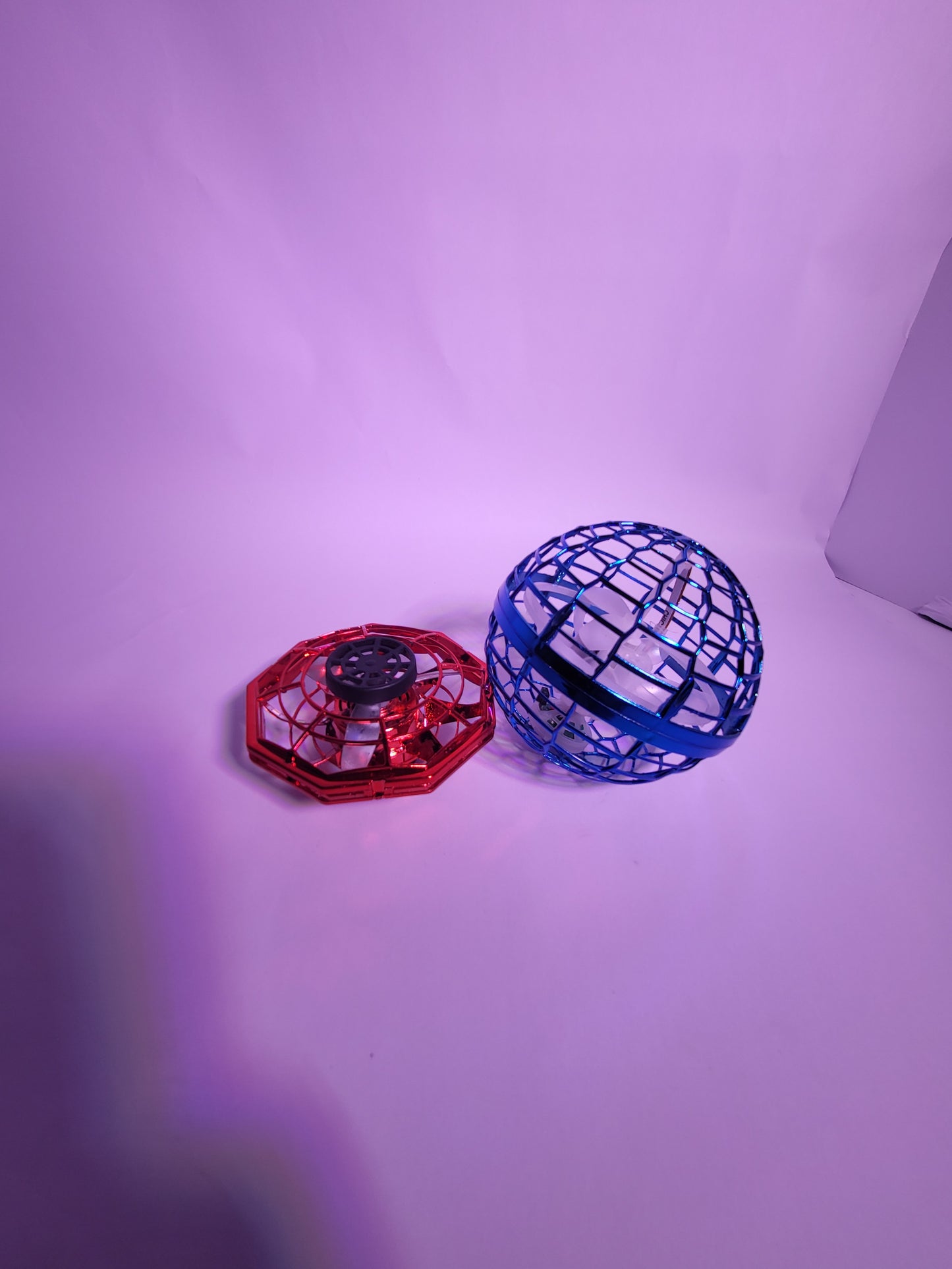 🚀 UFO Hover Drones RECHARABLE – The Ultimate Flying Fun for All Ages! 🛸(Wires included)