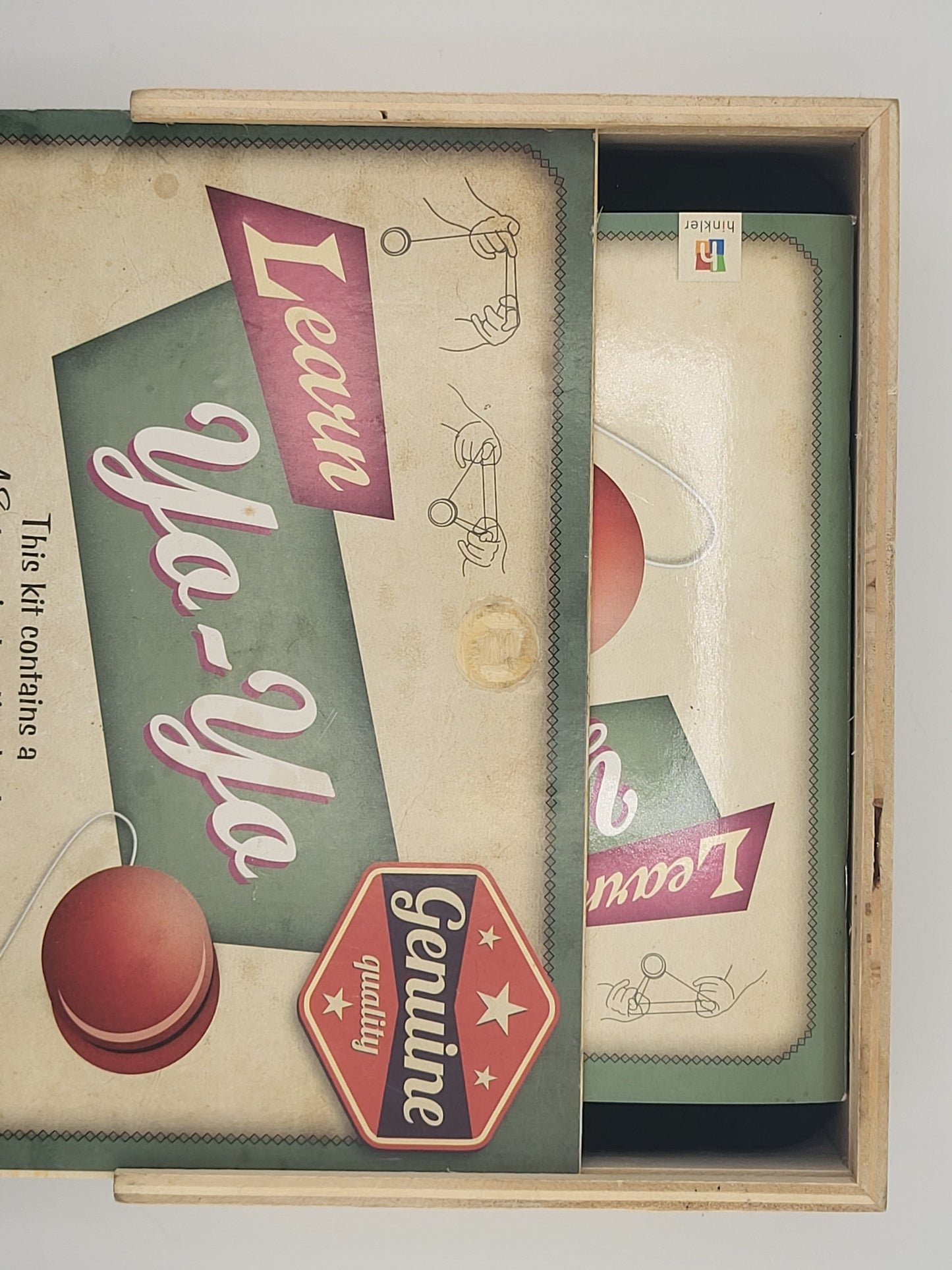 🔥 Vintage Red Metal Yo-Yo Master Kit w/ Retro Trick Book & Wooden Display Box – Rare!
